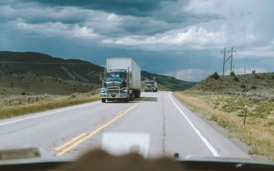 7 Reasons Why Hiring a Trucking Company Is Great Business Investment